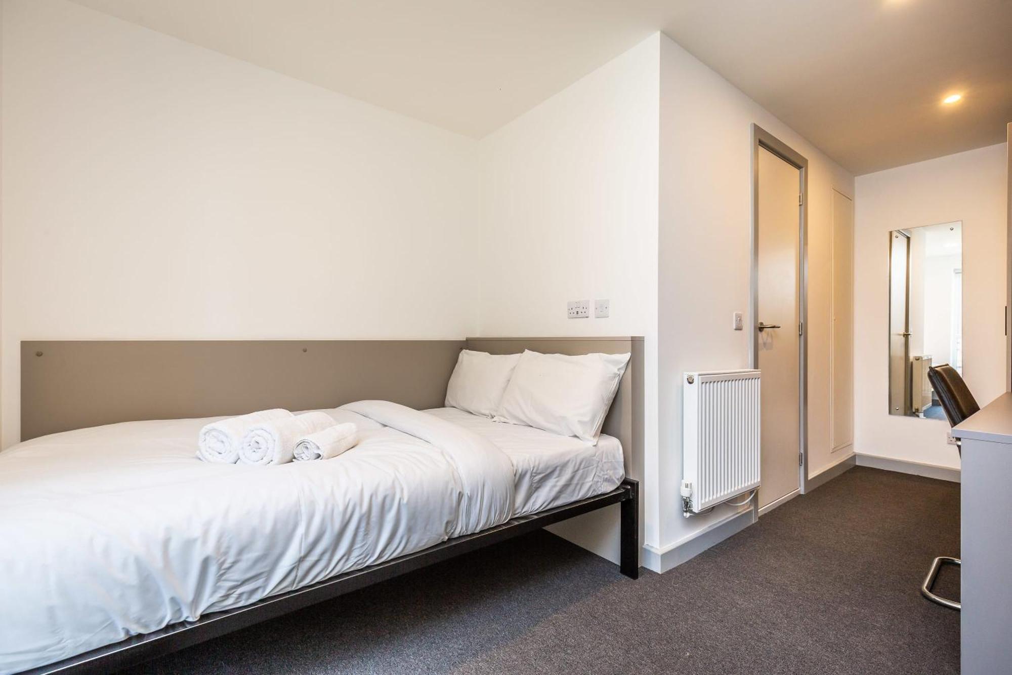 Ensuite Room With Shared Kitchen, Close To Centre- 18 Above 林肯 外观 照片
